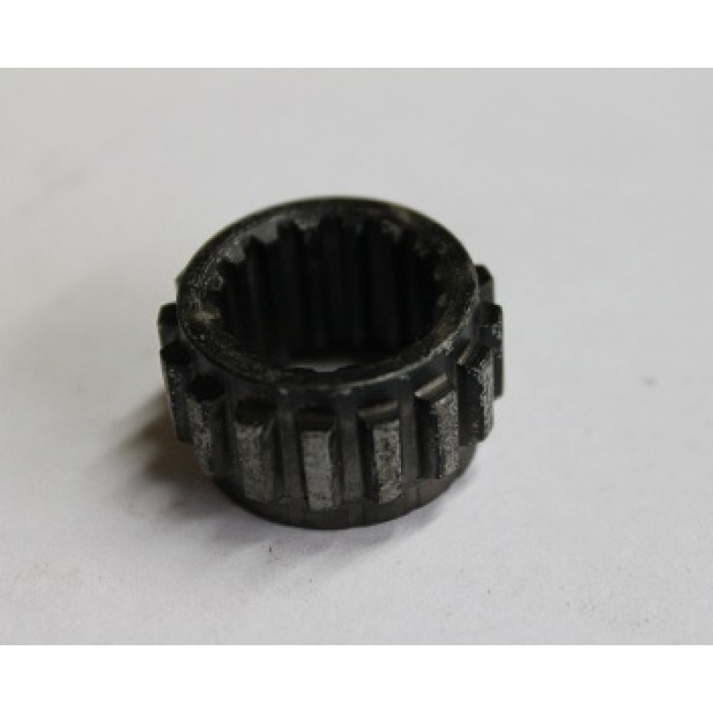 Zetor UR1 Hydraulikpumpe Zwischenteile Zahnrad 70114627 Ersatzteile » Agrapoint 